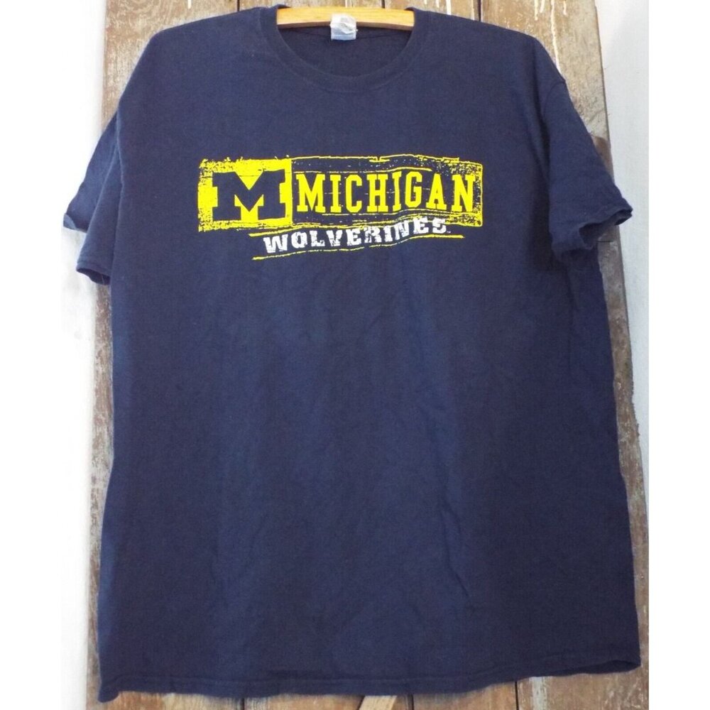 Gildan - Michigan Wolverine Size XL Heavy - 100% Cotton Blue & Yellow Pre owned